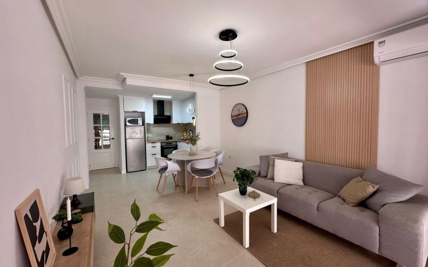 Reventa - Apartment -
Torrevieja - Estacion De Autobuses
