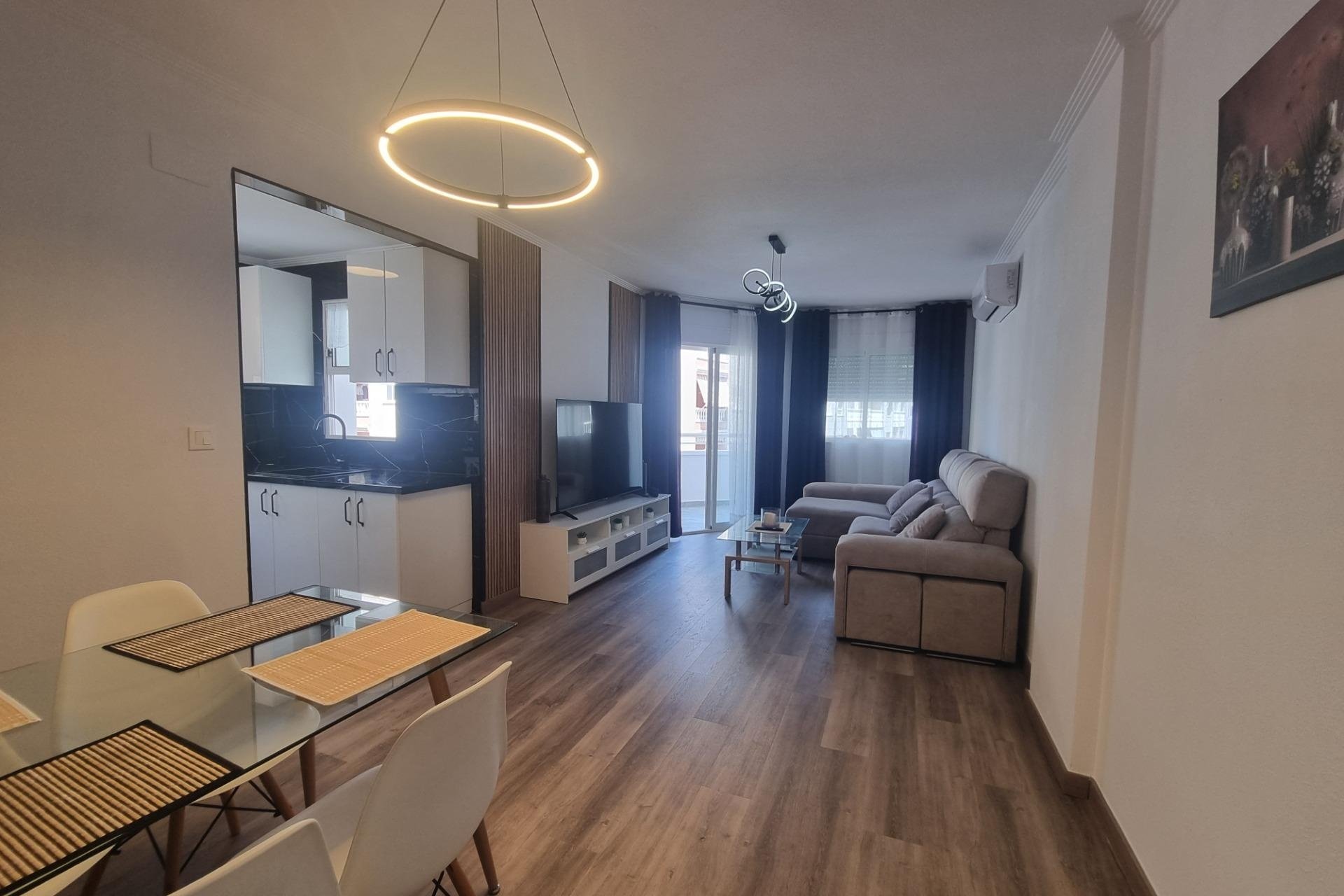 Reventa - Apartment -
Torrevieja - Estacion De Autobuses