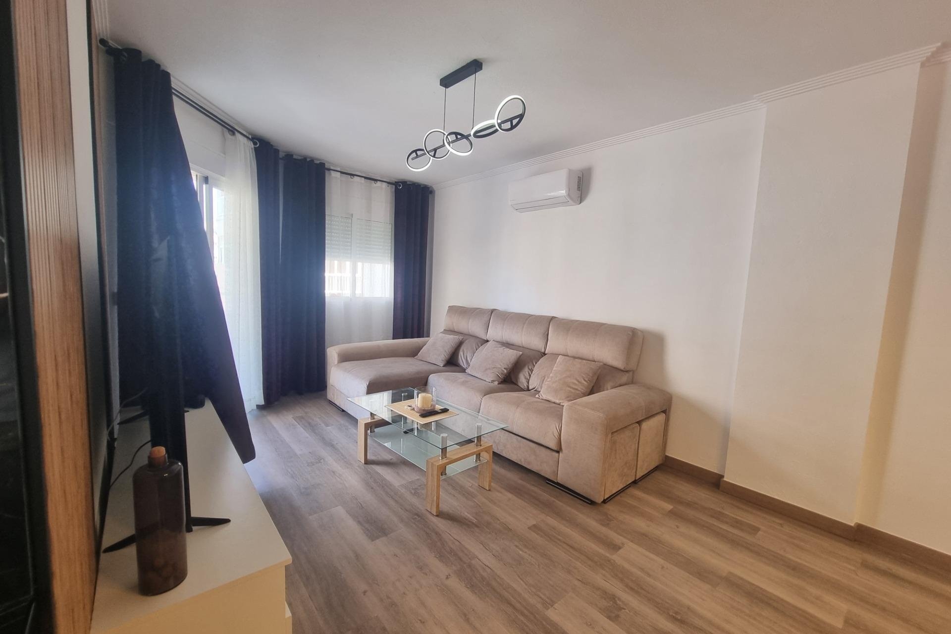 Reventa - Apartment -
Torrevieja - Estacion De Autobuses