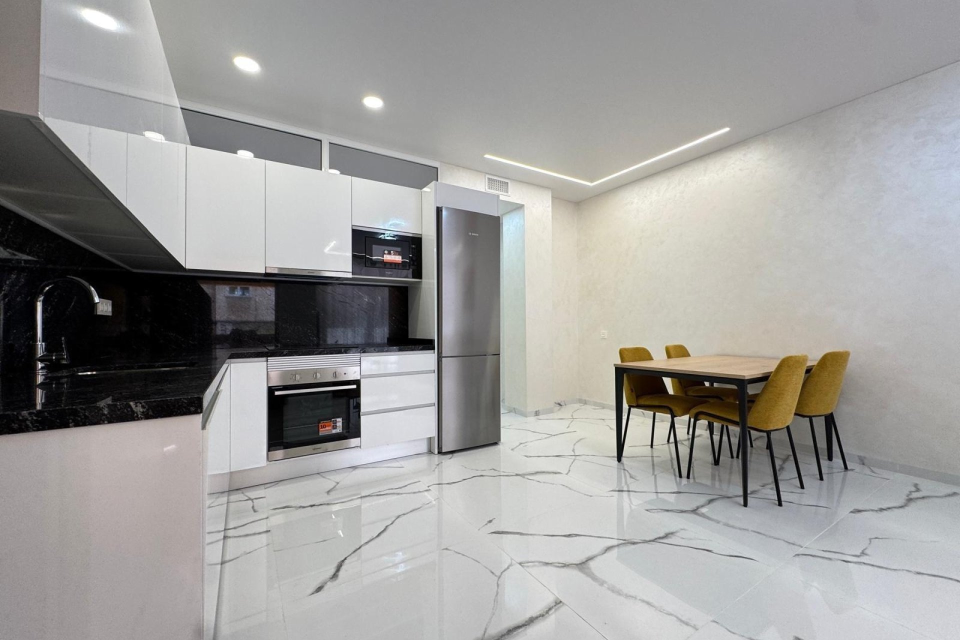 Reventa - Apartment -
Torrevieja - Estacion De Autobuses