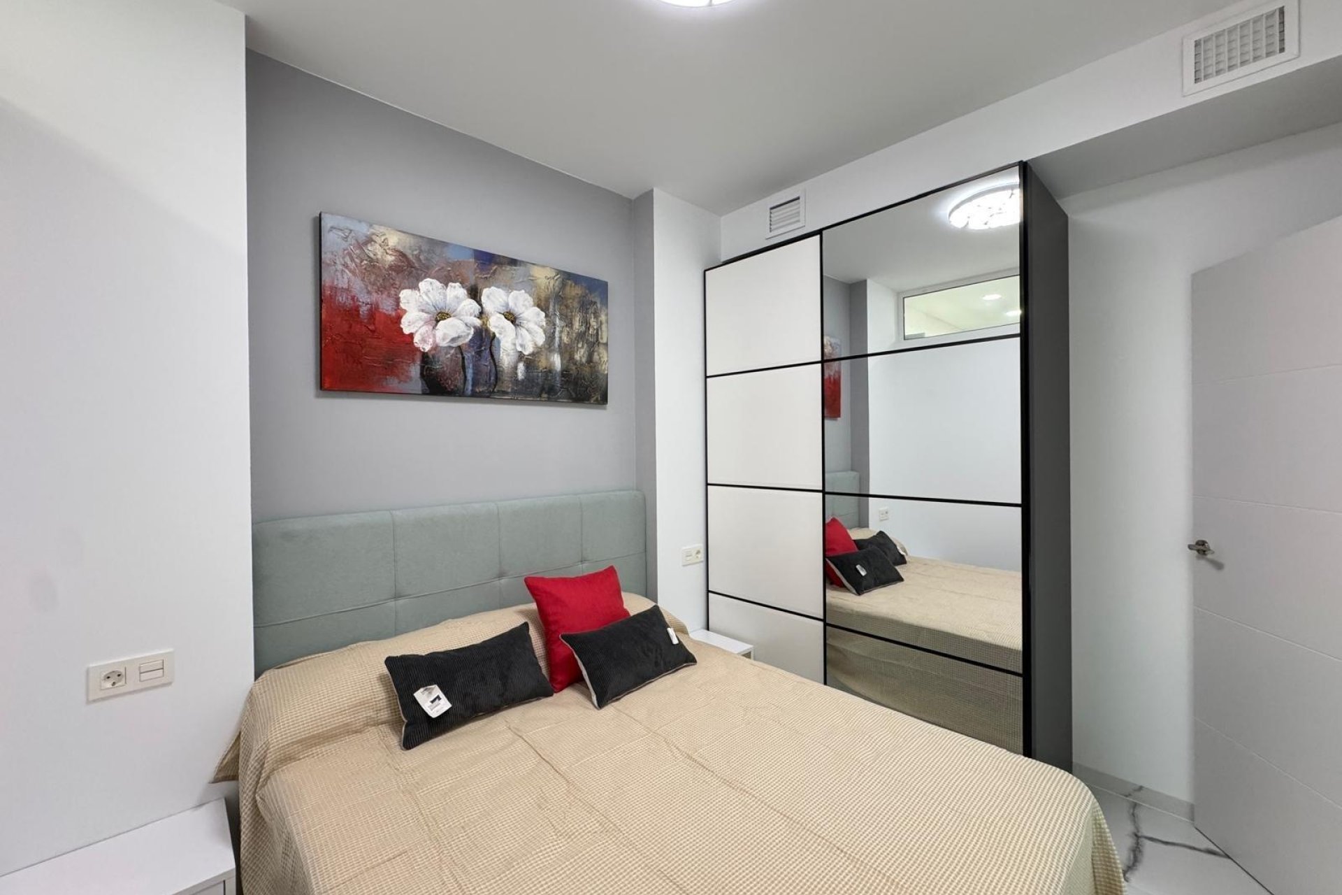 Reventa - Apartment -
Torrevieja - Estacion De Autobuses