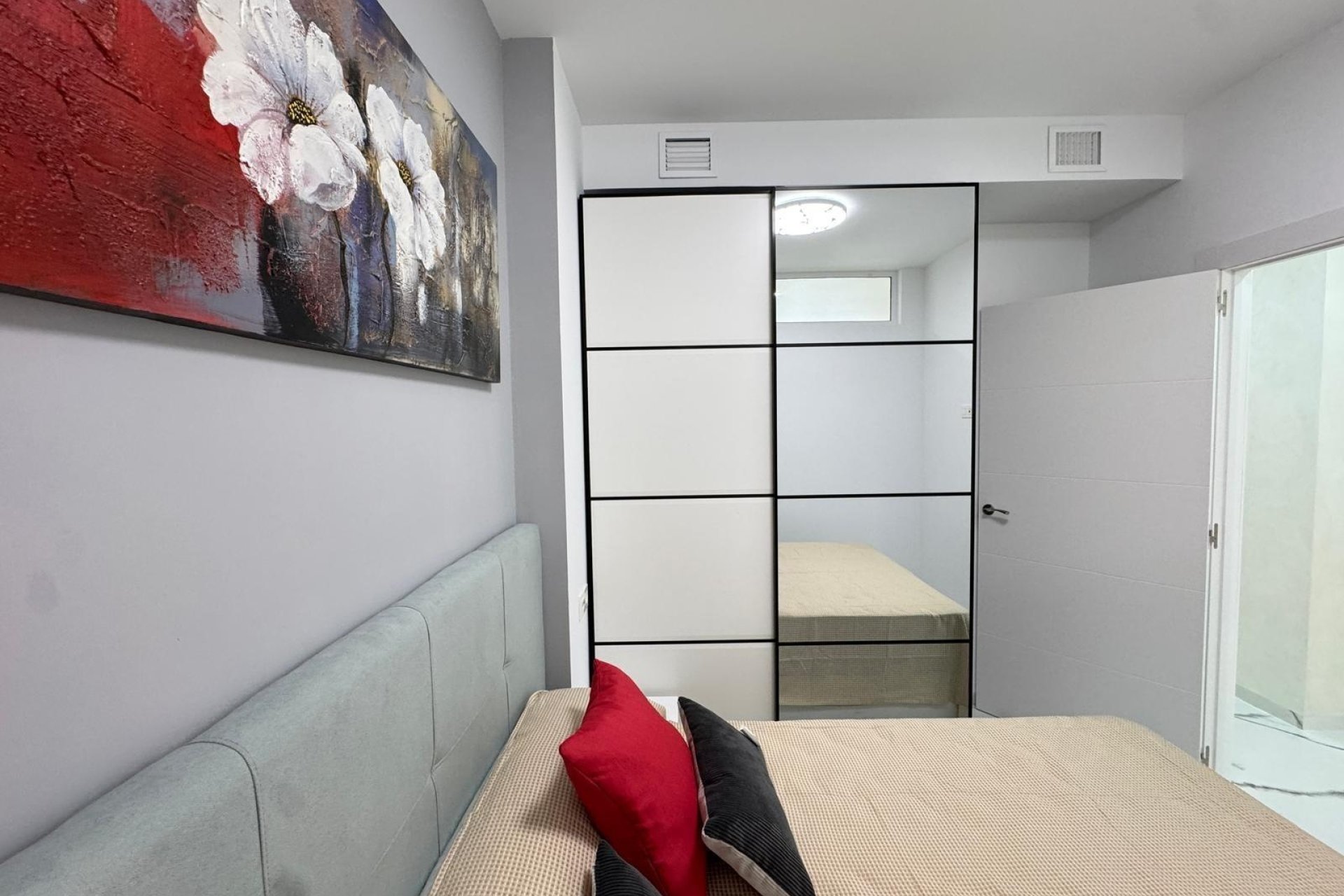 Reventa - Apartment -
Torrevieja - Estacion De Autobuses