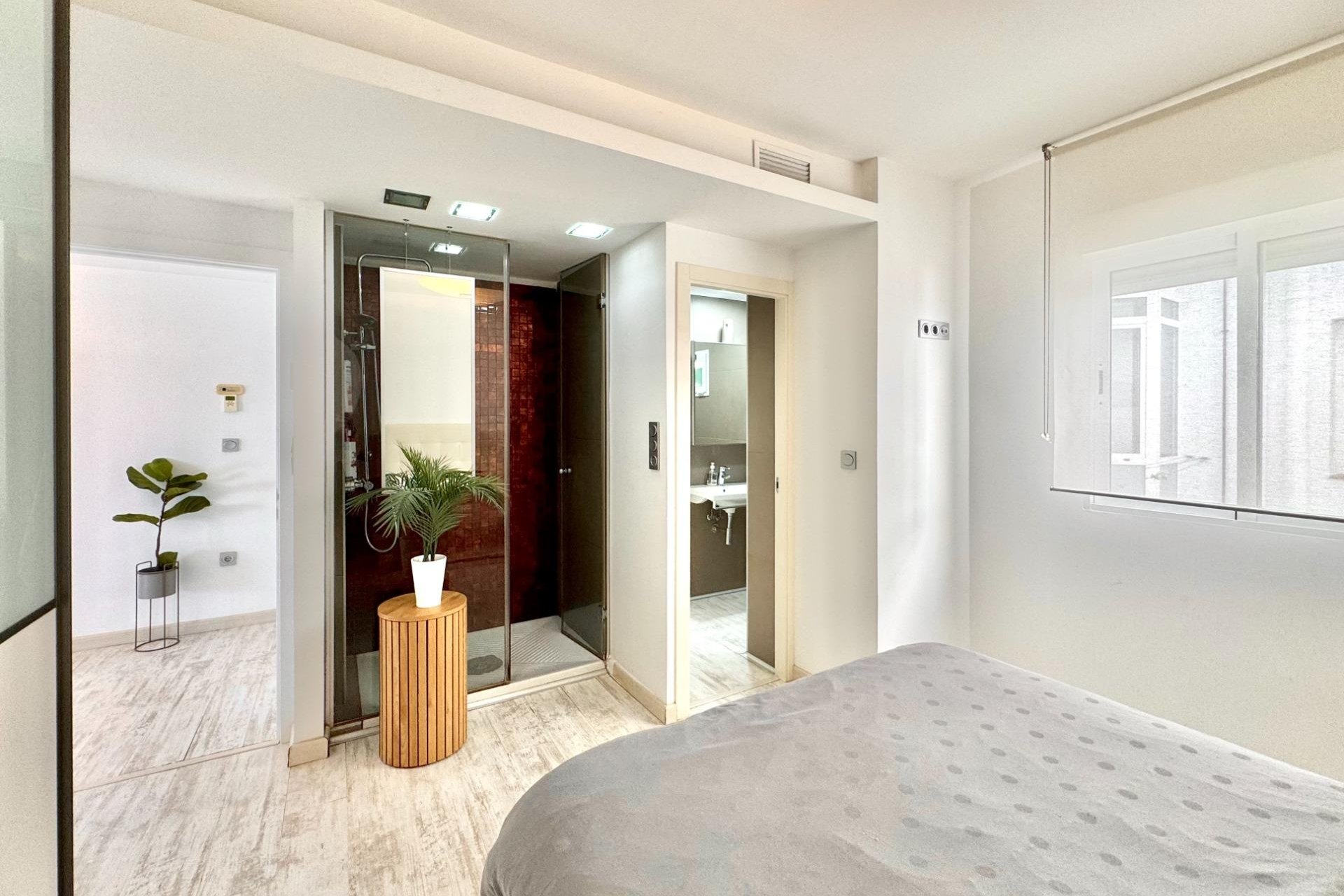 Reventa - Apartment -
Torrevieja - Estacion De Autobuses