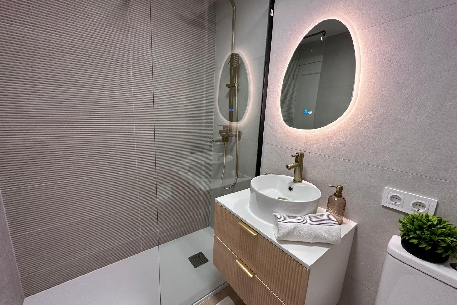 Reventa - Apartment -
Torrevieja - Habaneras