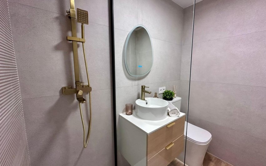 Reventa - Apartment -
Torrevieja - Habaneras