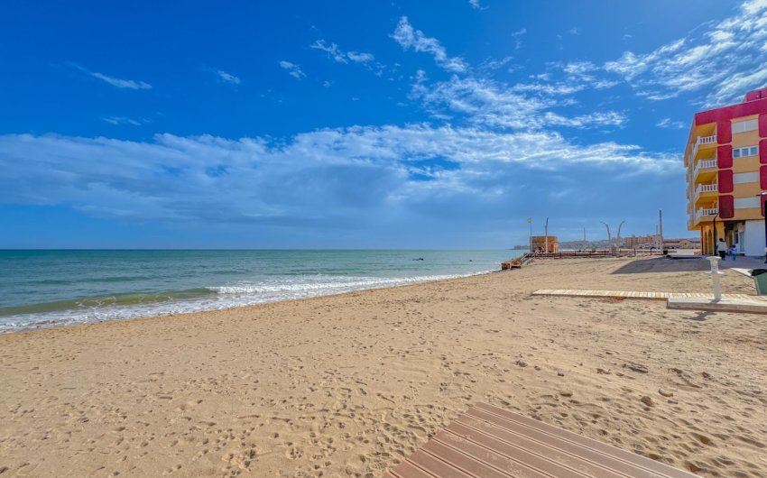 Reventa - Apartment -
Torrevieja - La Mata Pueblo