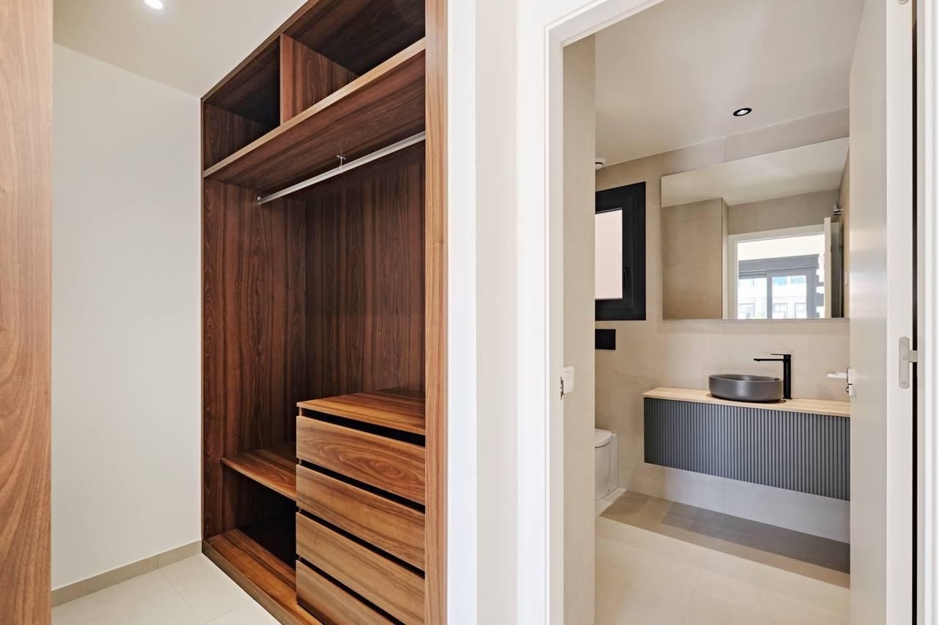 Reventa - Apartment -
Torrevieja - La veleta