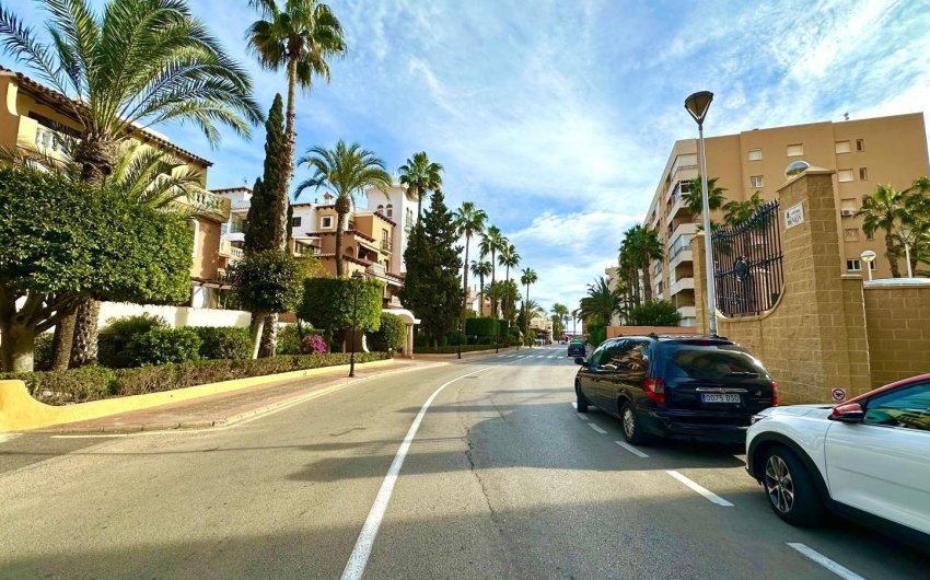 Reventa - Apartment -
Torrevieja - Los Frutales