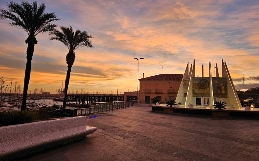 Reventa - Apartment -
Torrevieja - Paseo Maritimo