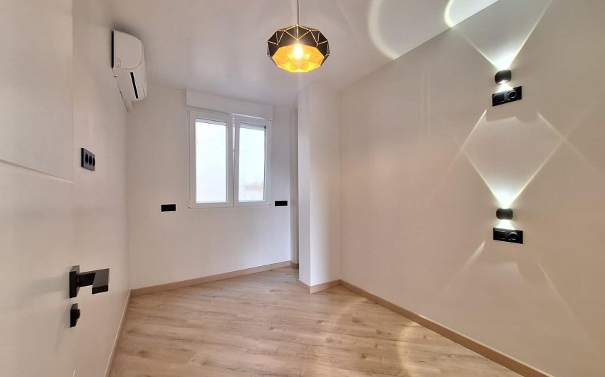 Reventa - Apartment -
Torrevieja - Playa de los Locos