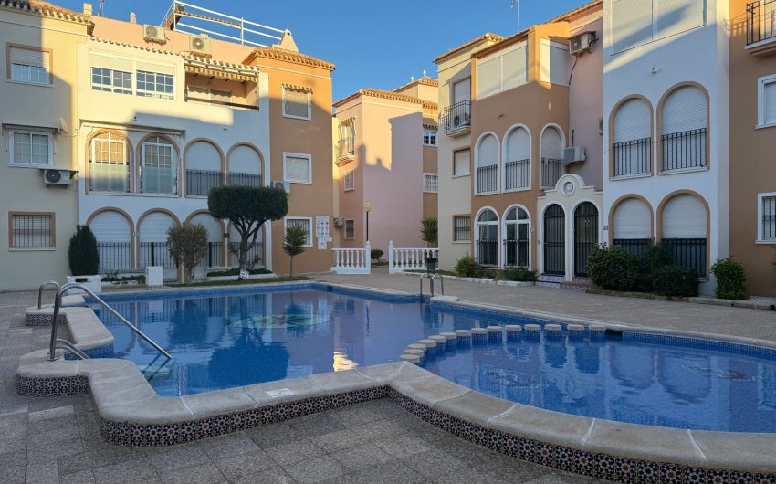 Reventa - Apartment -
Torrevieja - Playa Los Naufragos