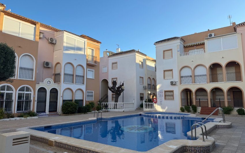 Reventa - Apartment -
Torrevieja - Playa Los Naufragos