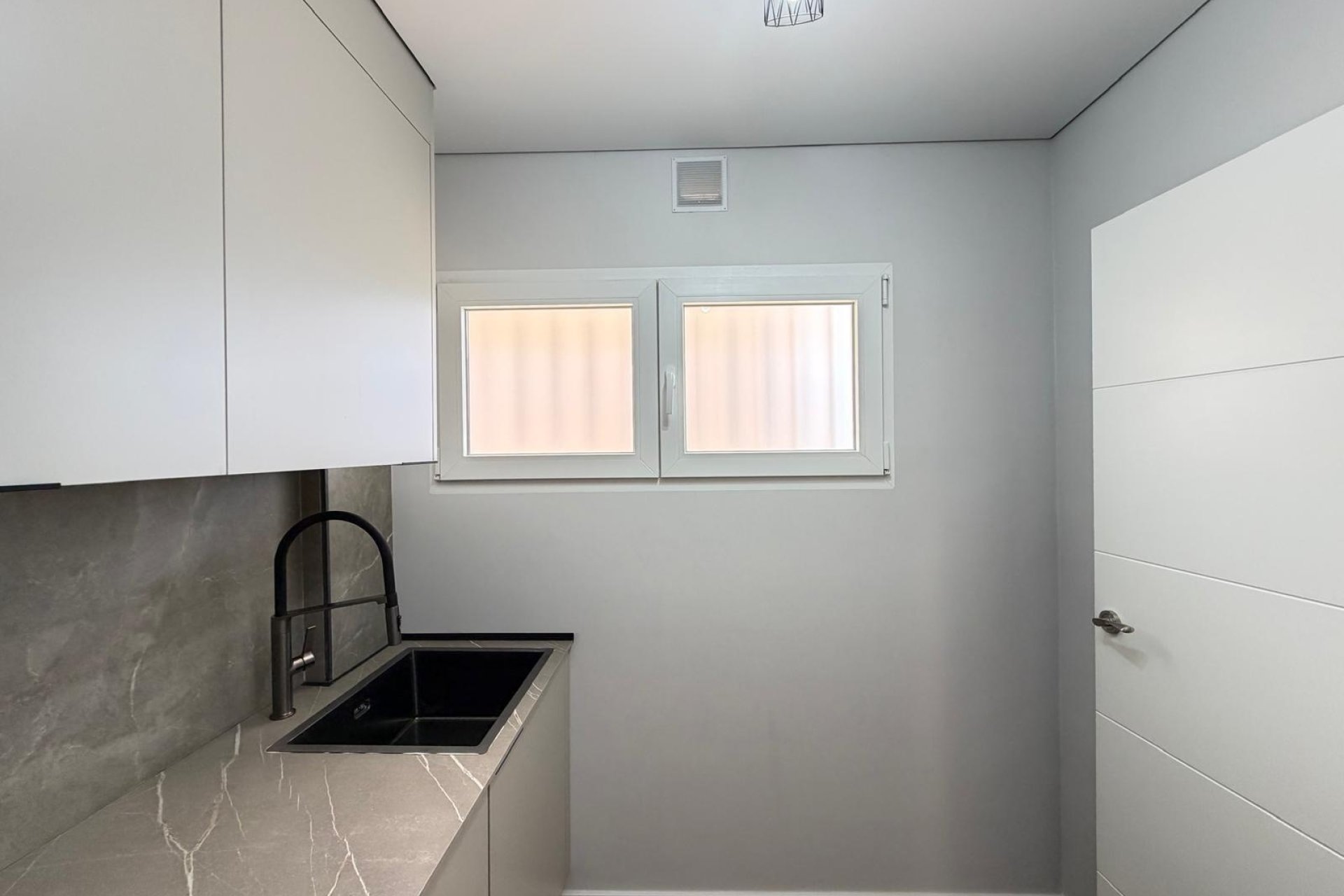 Reventa - Apartment -
Torrevieja - Punta Prima