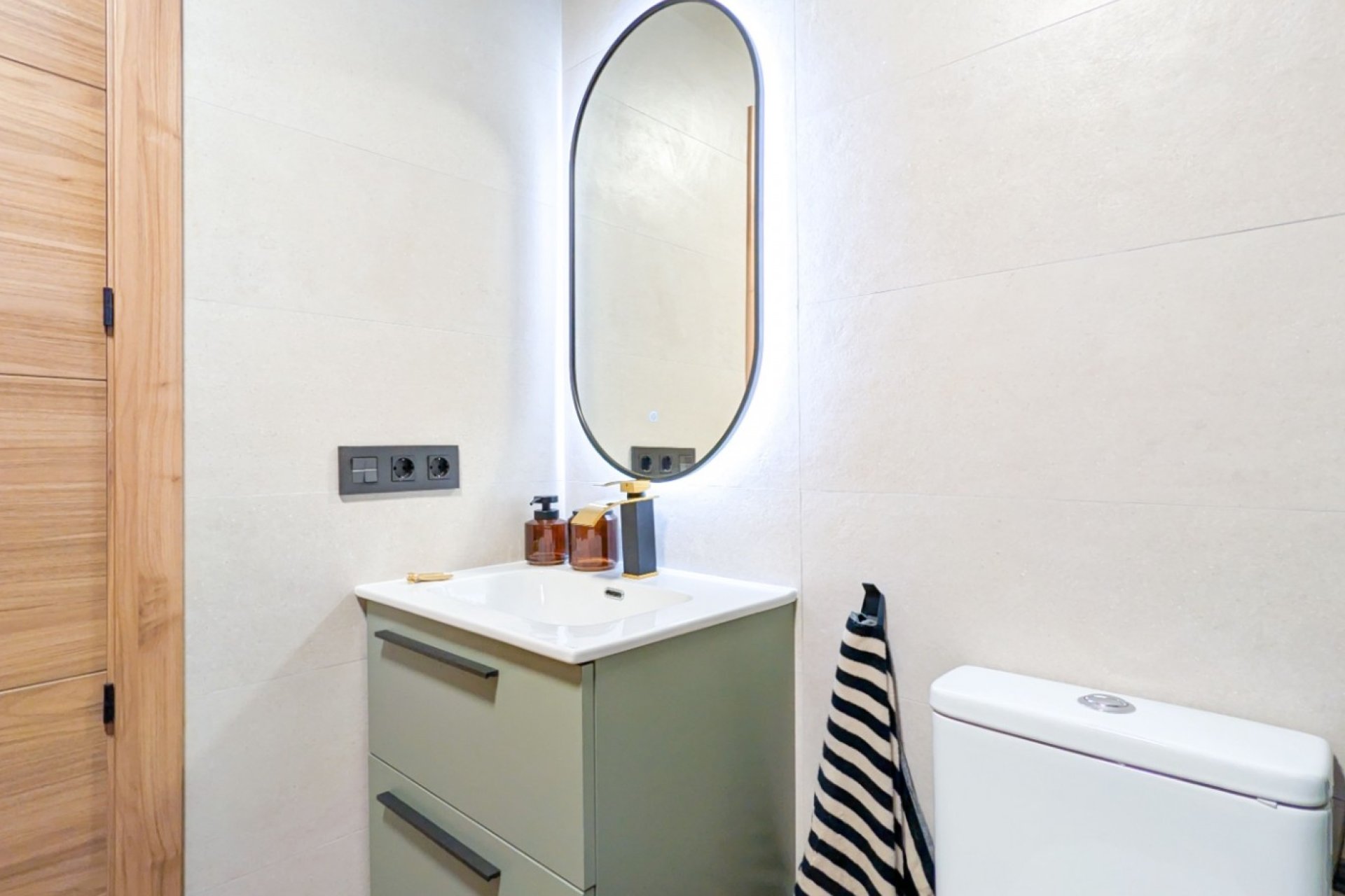 Reventa - Apartment -
Torrevieja