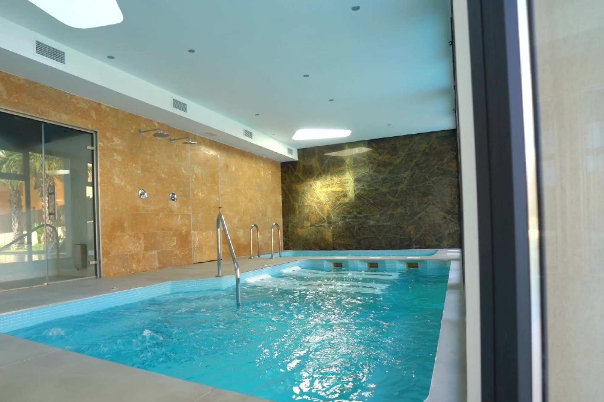 Reventa - Apartment -
Villajoyosa