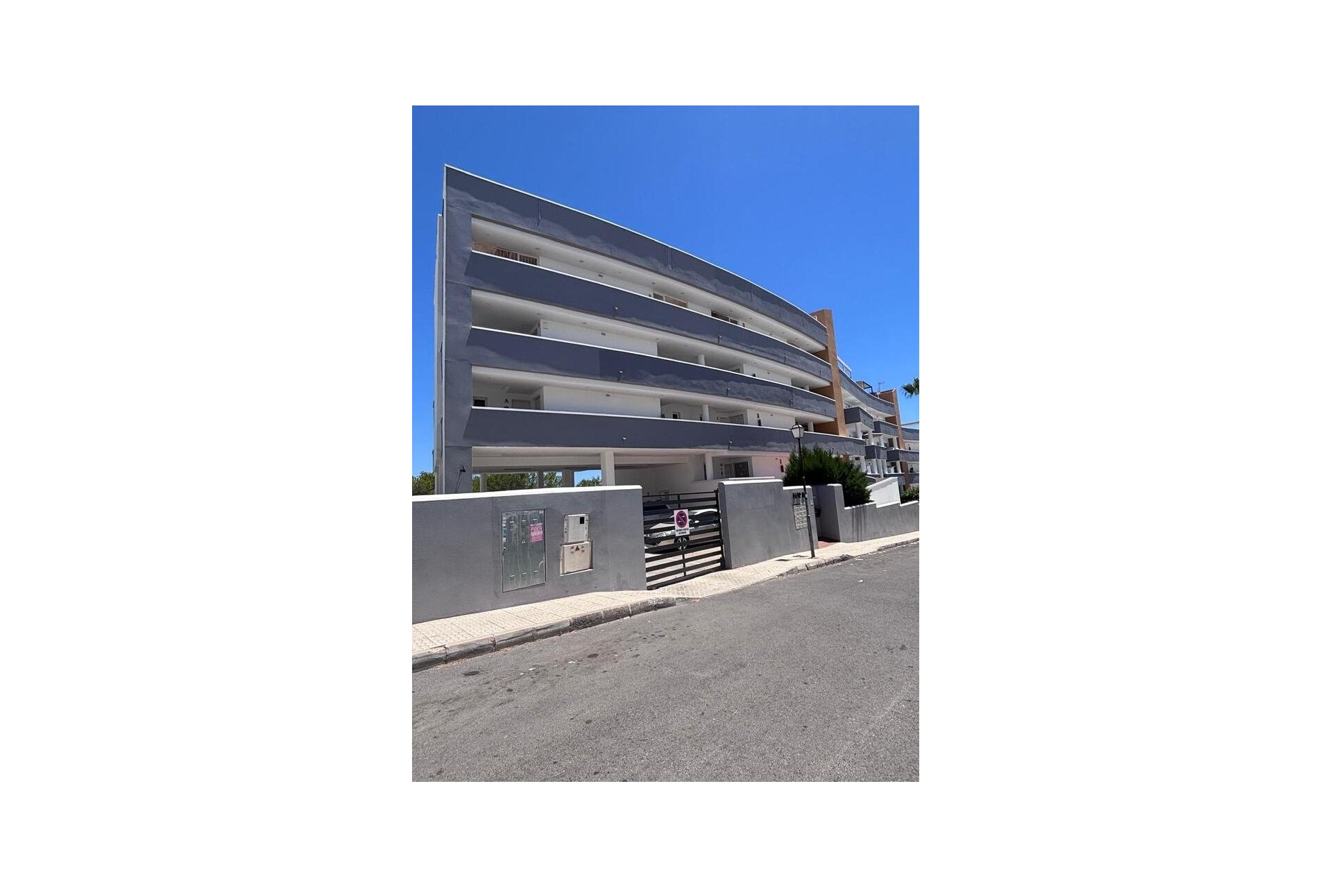 Reventa - Apartment -
Villamartin - Costa Blanca