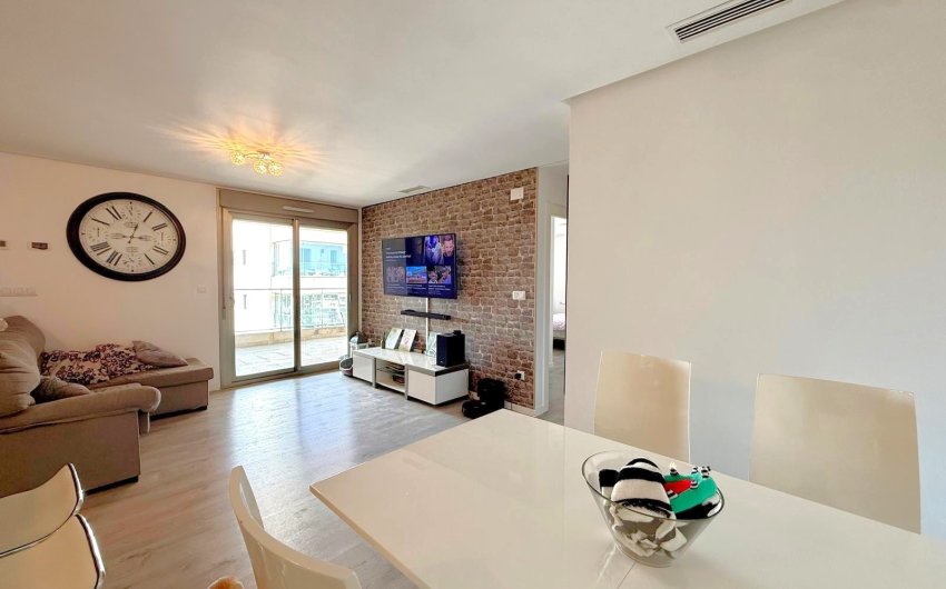 Reventa - Apartment -
Villamartín - Los Dolses