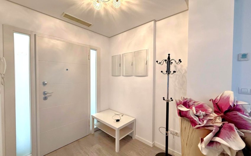 Reventa - Apartment -
Villamartín - Los Dolses