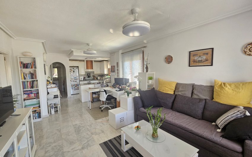 Reventa - Apartment -
Villamartín - PAU 8