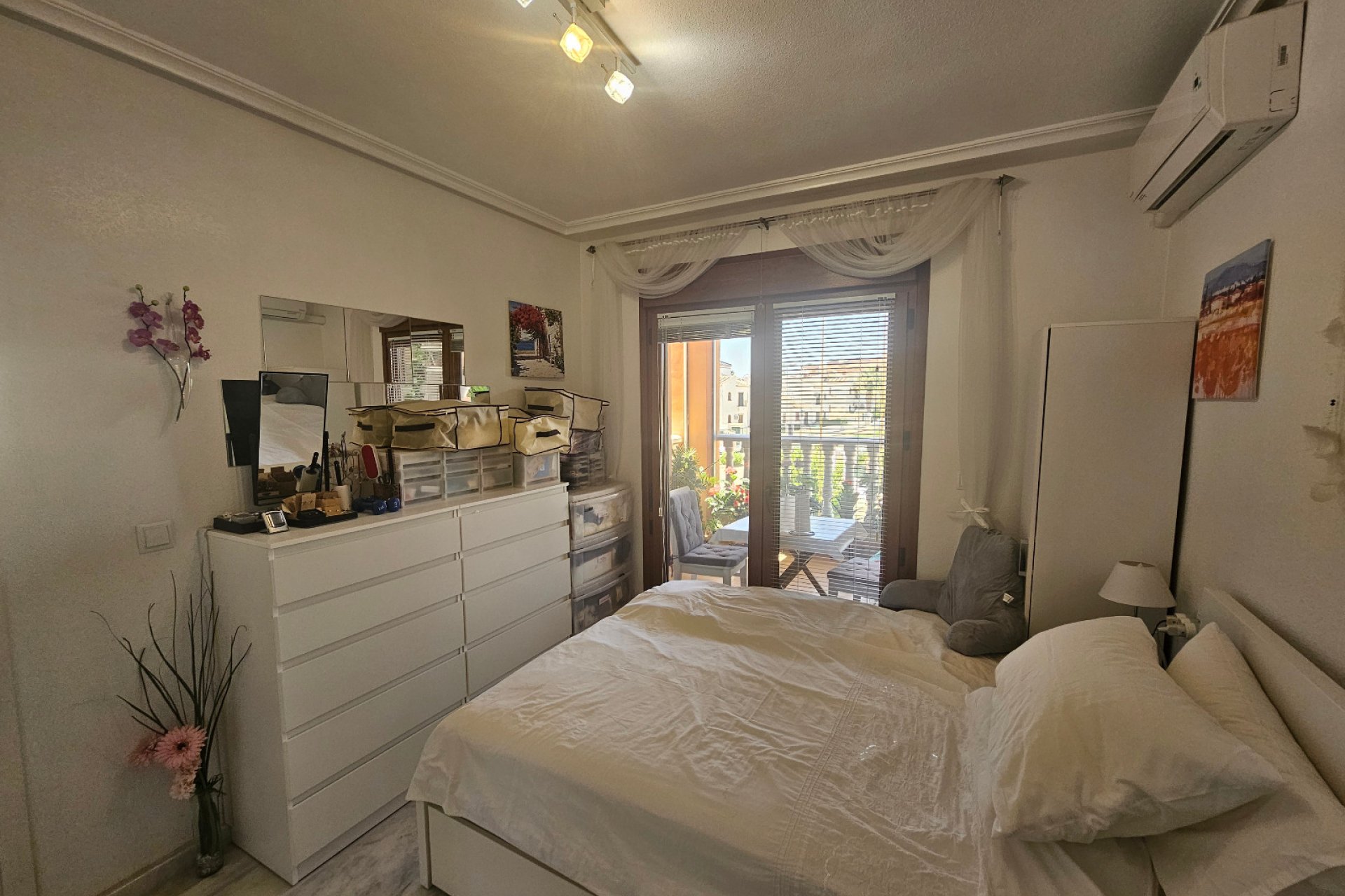 Reventa - Apartment -
Villamartín - PAU 8