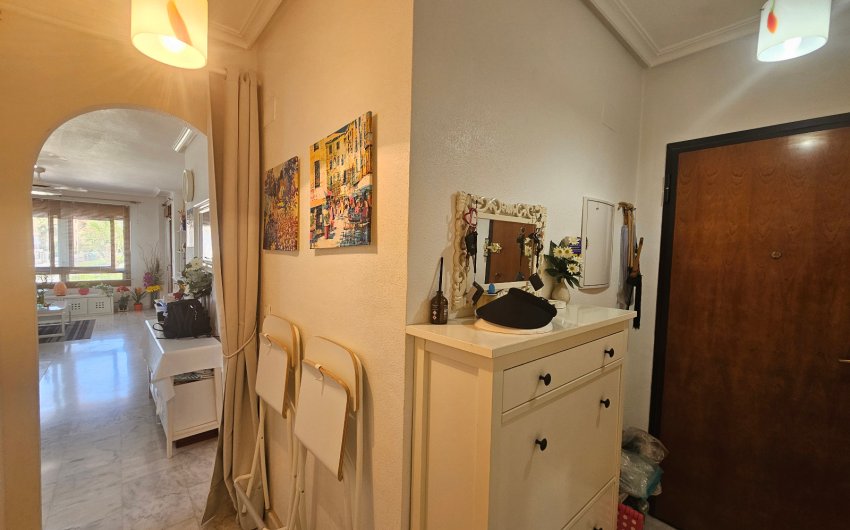 Reventa - Apartment -
Villamartín - PAU 8