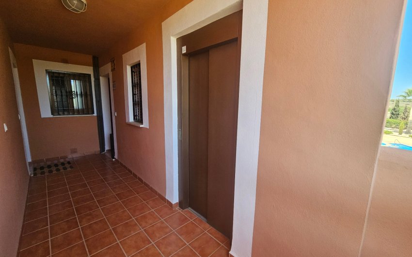 Reventa - Apartment -
Villamartín - PAU 8