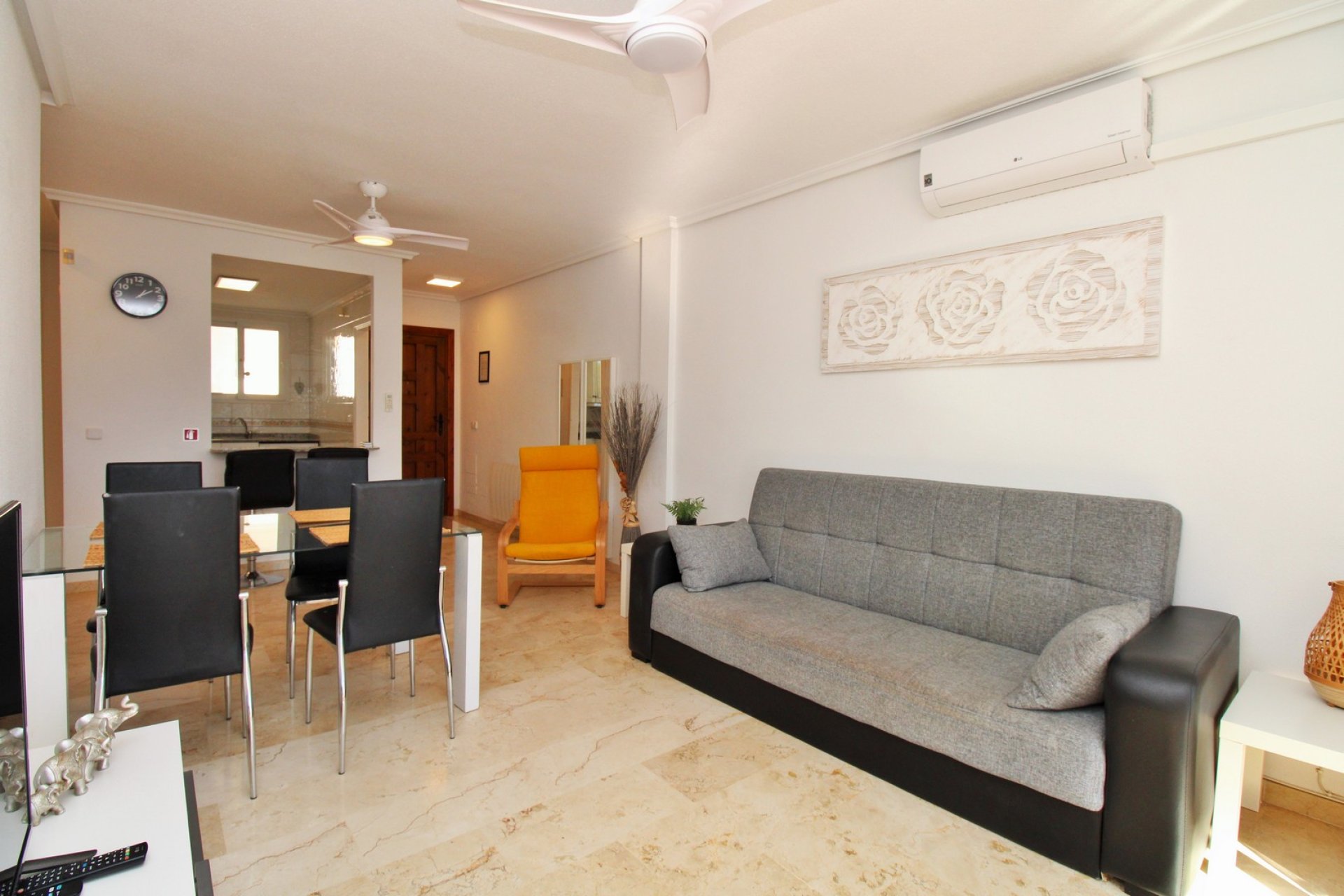 Reventa - Apartment -
Villamartín