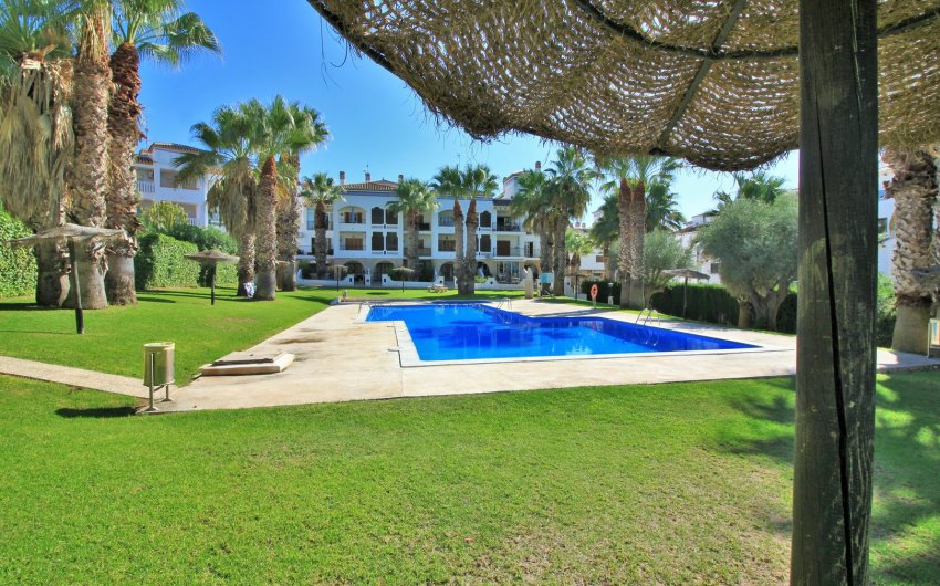 Reventa - Apartment -
Villamartín