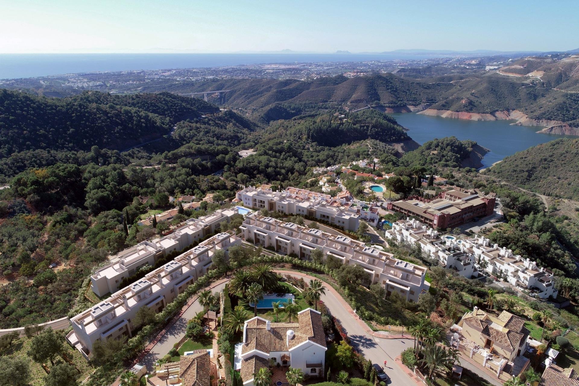 Reventa - Ático -
Istán - Cerros De Los Lagos