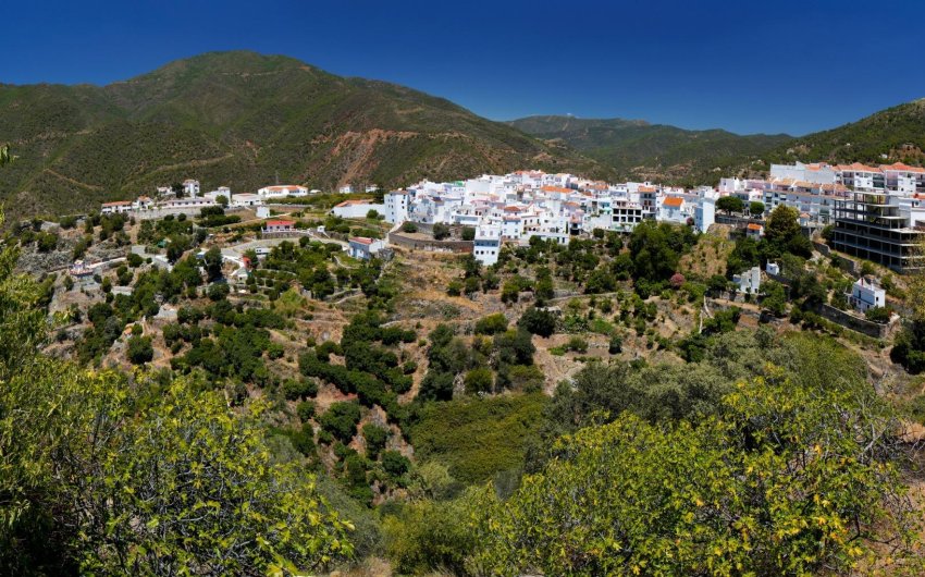 Reventa - Ático -
Istán - Cerros De Los Lagos