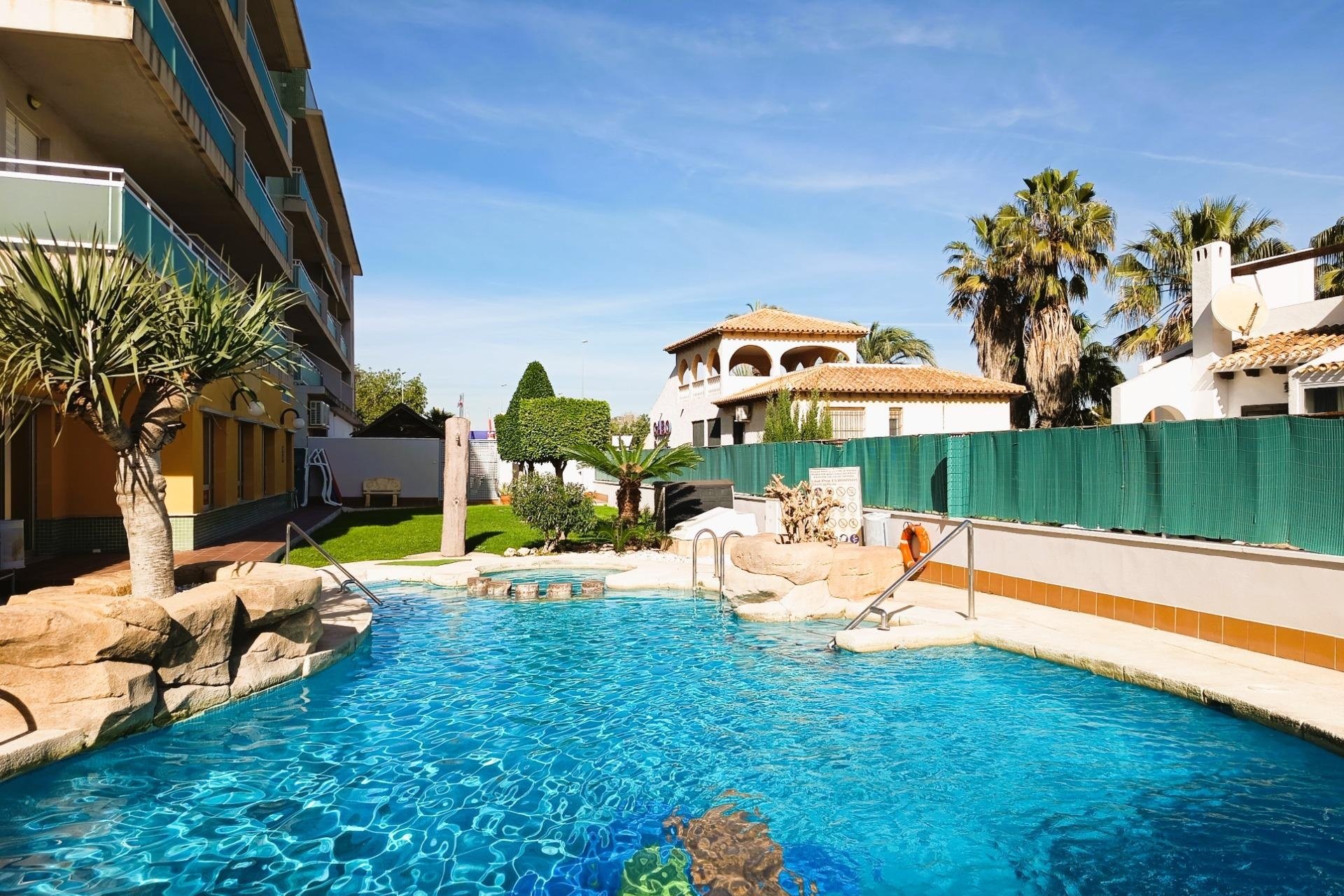Reventa - Ático -
Orihuela Costa - Costa Blanca