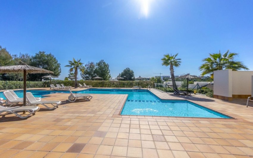 Reventa - Ático -
Orihuela Costa - Costa Blanca