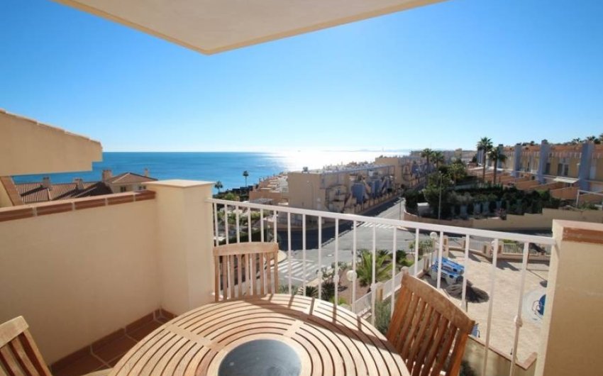 Reventa - Ático -
Orihuela Costa - Costa Blanca