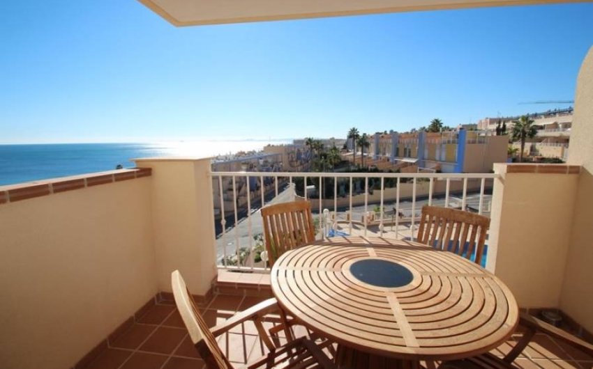 Reventa - Ático -
Orihuela Costa - Costa Blanca