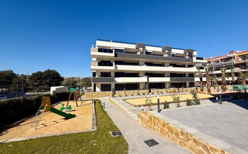Reventa - Ático -
Orihuela Costa - PAU 8
