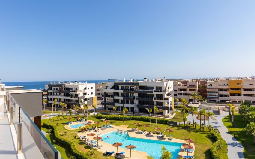 Reventa - Ático -
Orihuela Costa - Playa Flamenca