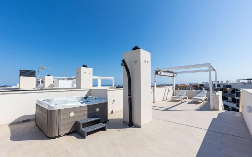 Reventa - Ático -
Orihuela Costa - Playa Flamenca