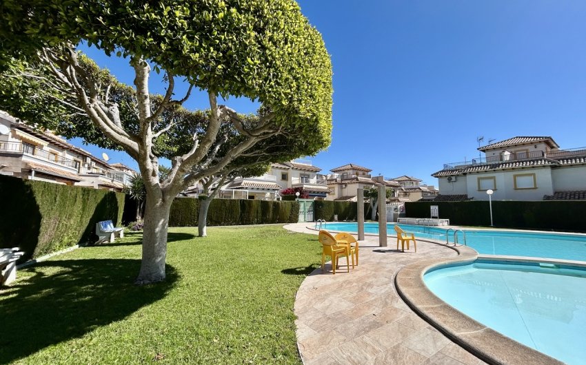 Reventa - Ático -
Playa Flamenca - Costa Blanca