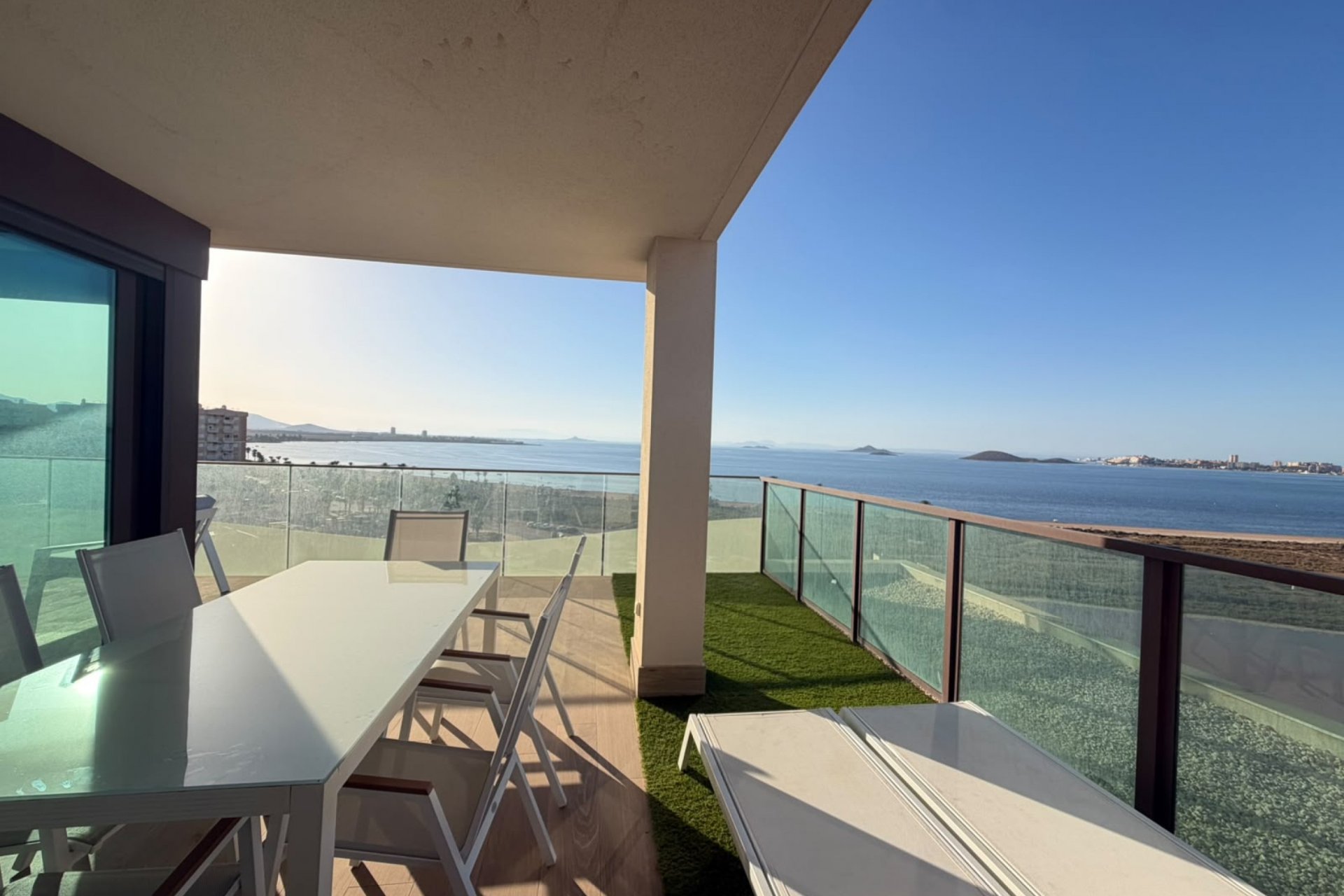 Reventa - Ático -
Playa Honda - Costa Calida