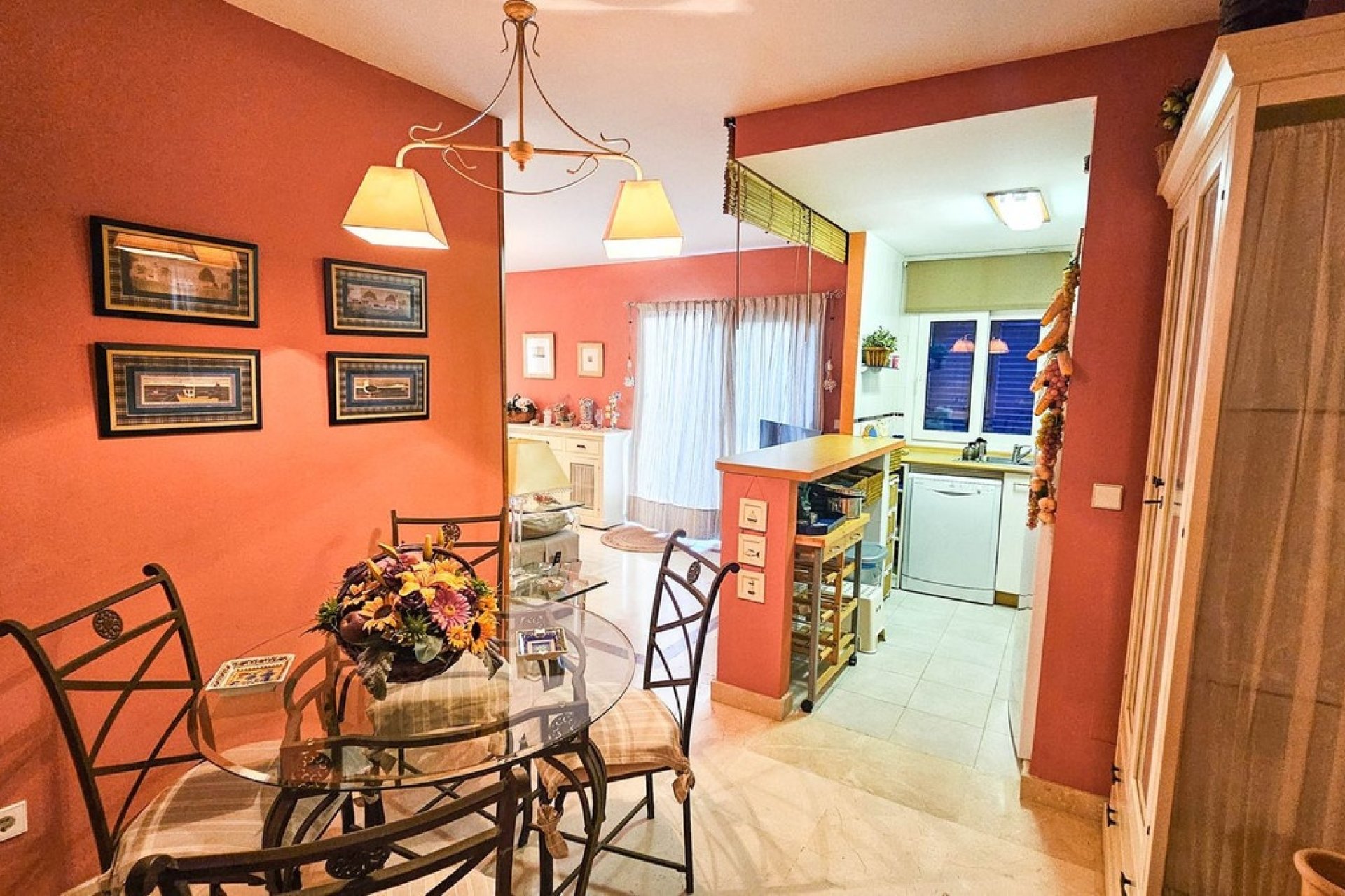 Reventa - Ático -
San Luis de Sabinillas - Costa del Sol