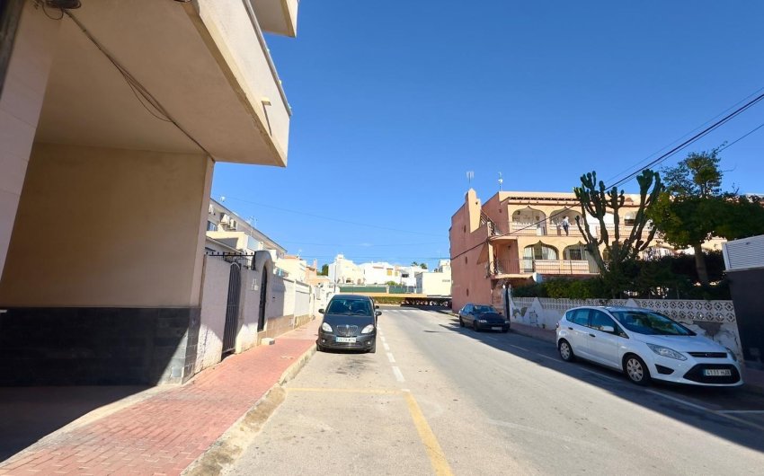 Reventa - Ático -
Torrevieja - Centro