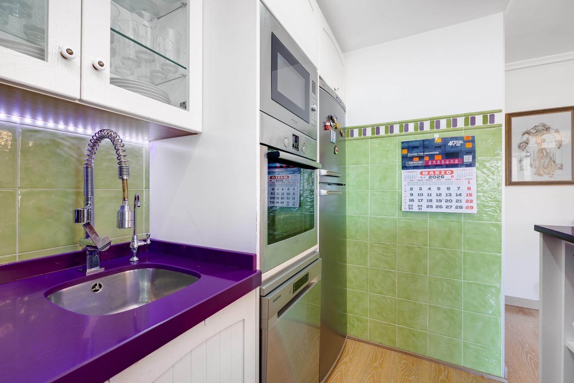 Reventa - Ático -
Torrevieja - Centro