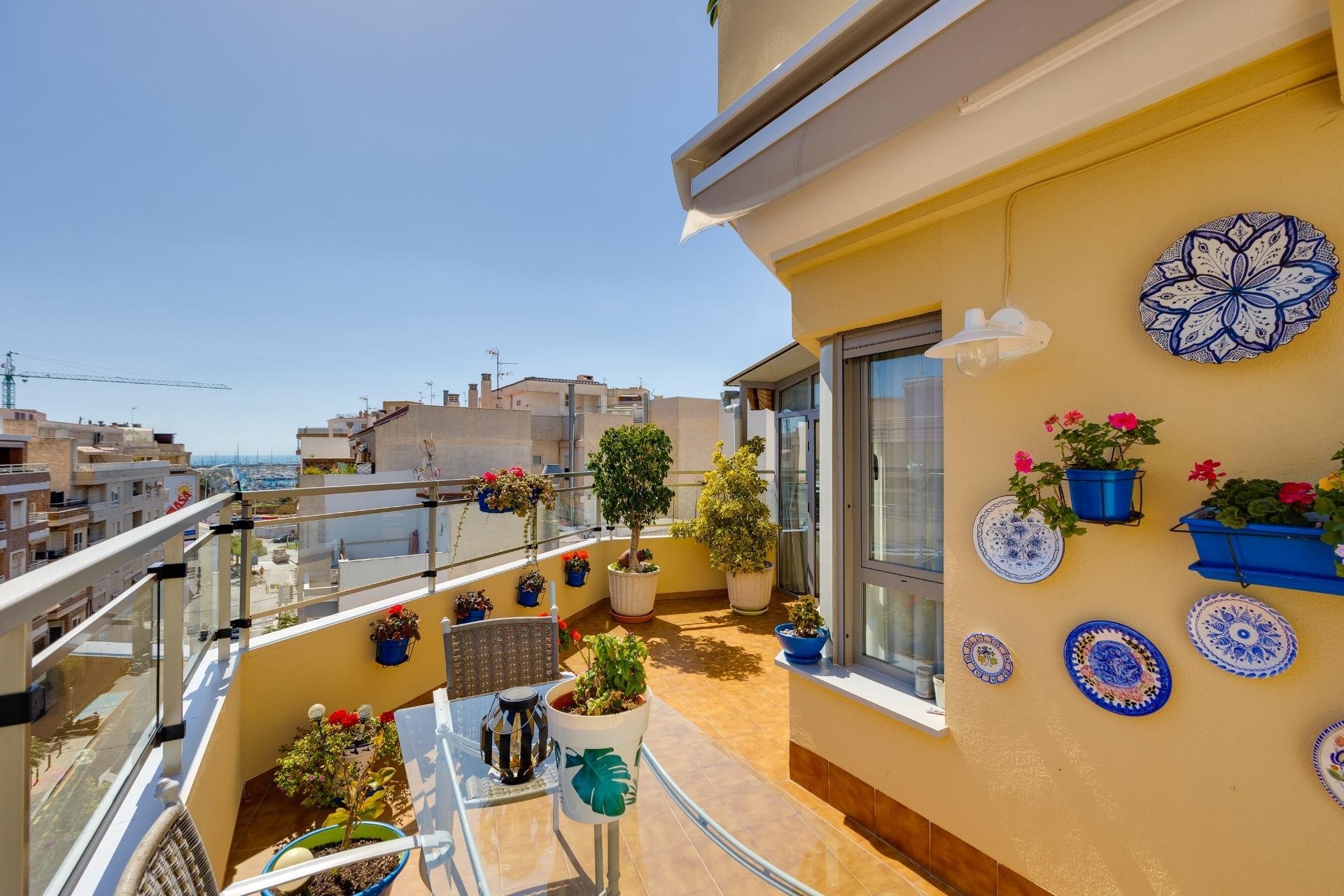 Reventa - Ático -
Torrevieja - Centro