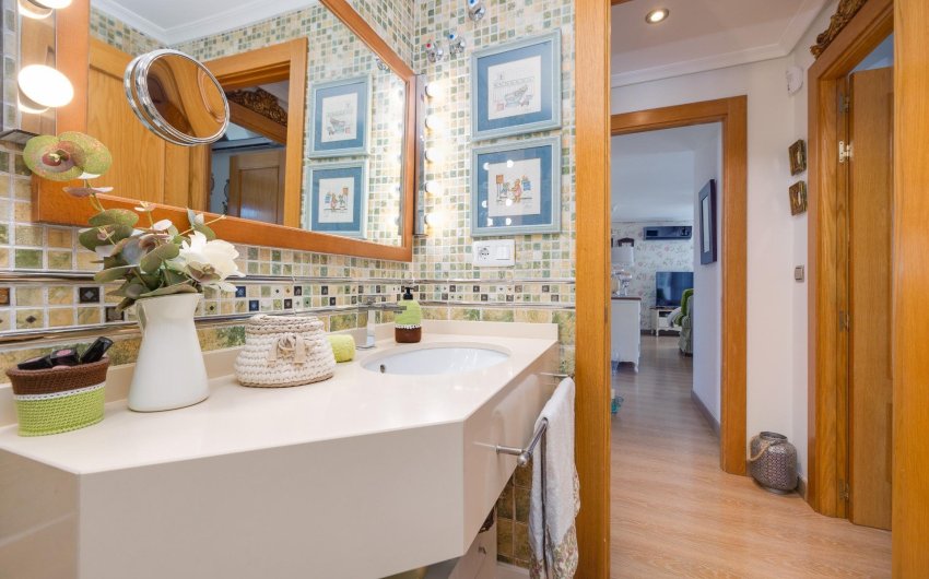 Reventa - Ático -
Torrevieja - Centro