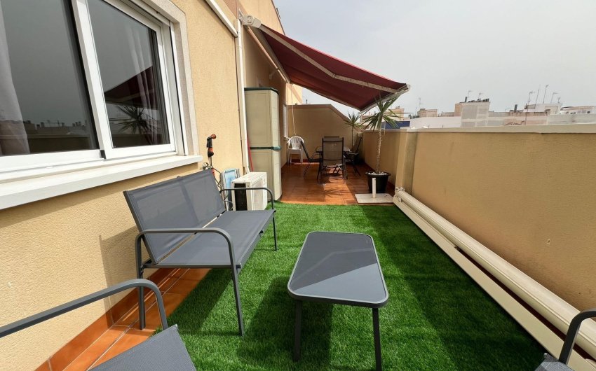 Reventa - Ático -
Torrevieja - Centro