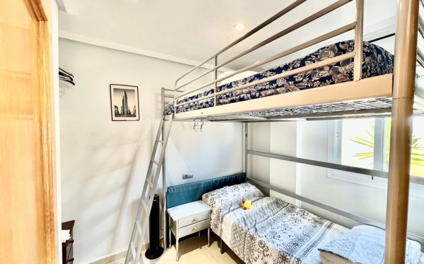 Reventa - Ático -
Torrevieja - Centro