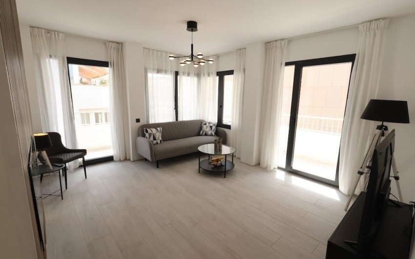 Reventa - Ático -
Torrevieja - Costa Blanca