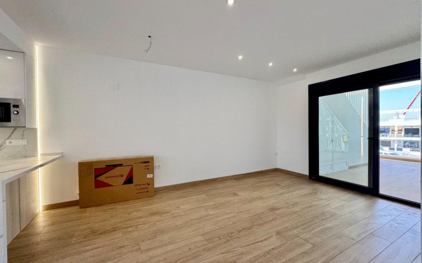 Reventa - Ático -
Torrevieja - Costa Blanca