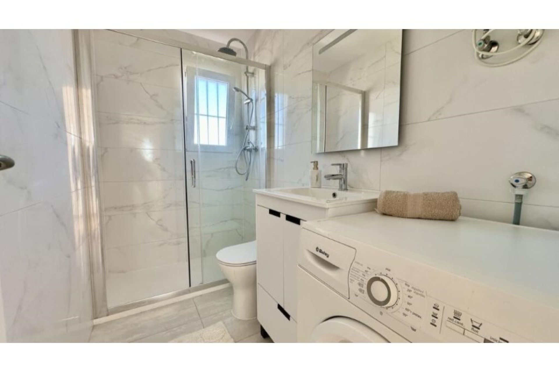 Reventa - Ático -
Torrevieja - Costa Blanca