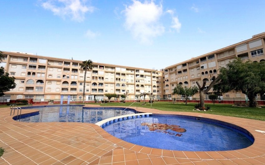 Reventa - Ático -
Torrevieja - Costa Blanca